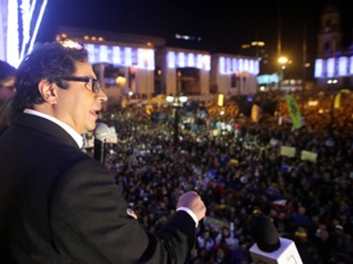 Alcalde Petro puede hacer campaña por el "No" en revocatoria