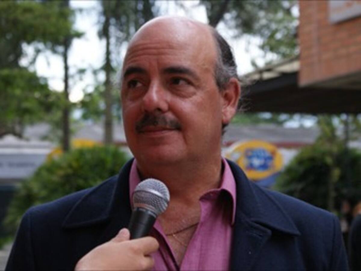 El colombiano Fernando Gaitán recibe premio de Ejecutivos de la televisión de EE.UU.