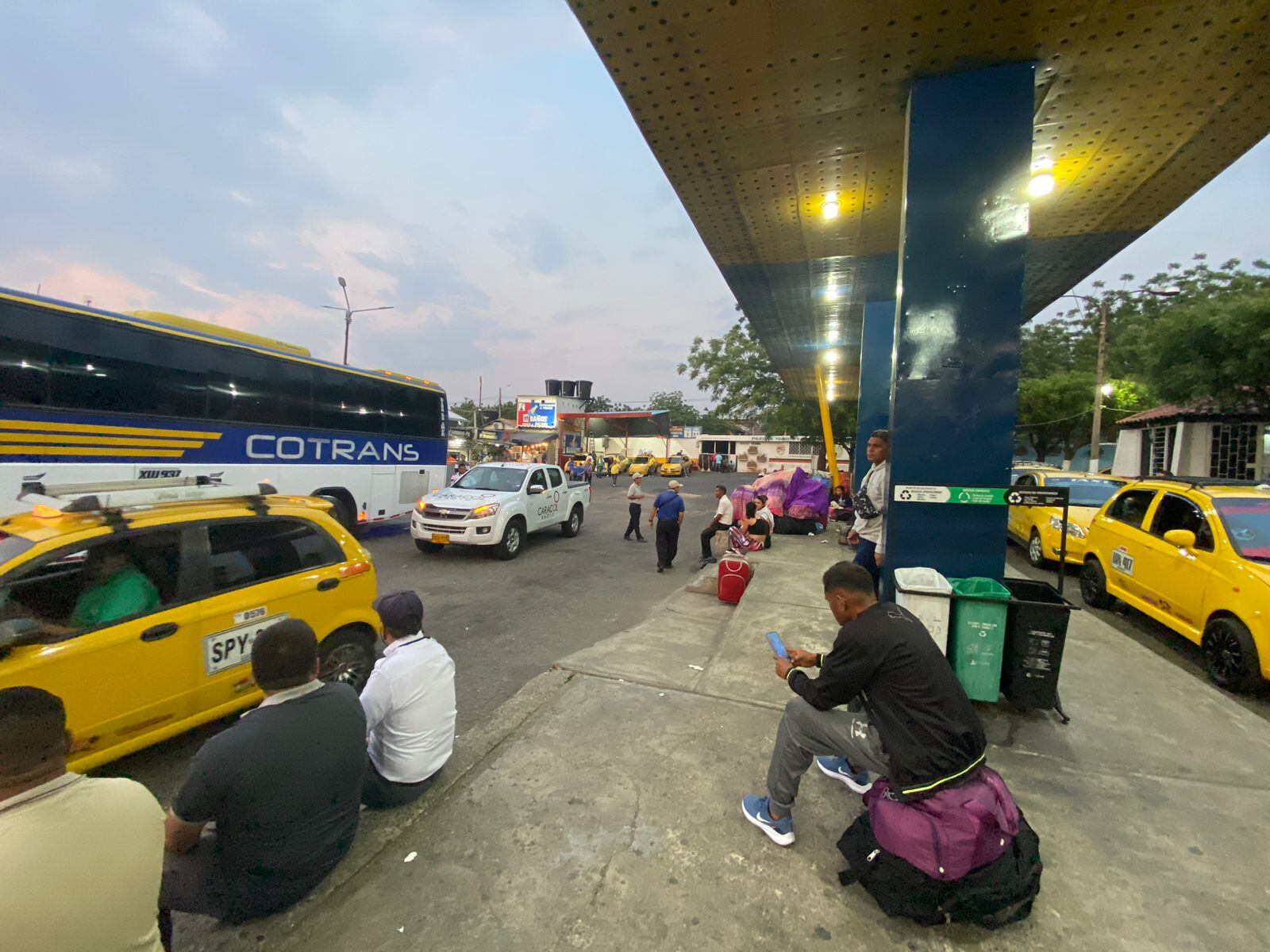 Terminal de transporte funciona en completa normalidad.