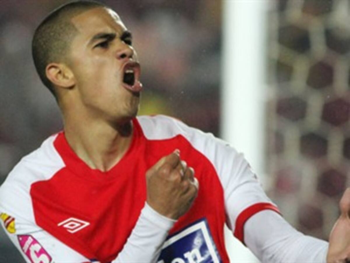 Yulián Anchico renovó tres años más con Santa Fe