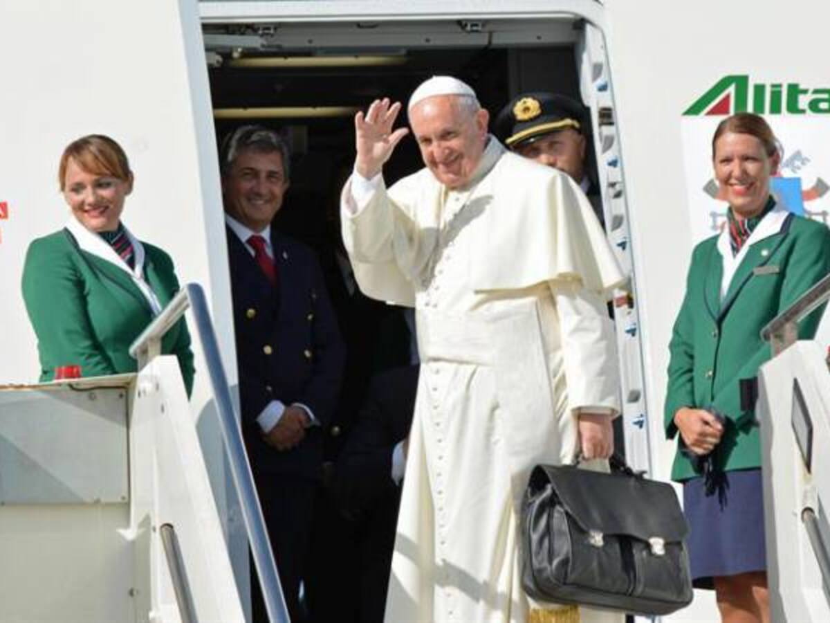 Papa Francisco anima a Cuba y EE.UU. a seguir avanzando en mejora de relaciones