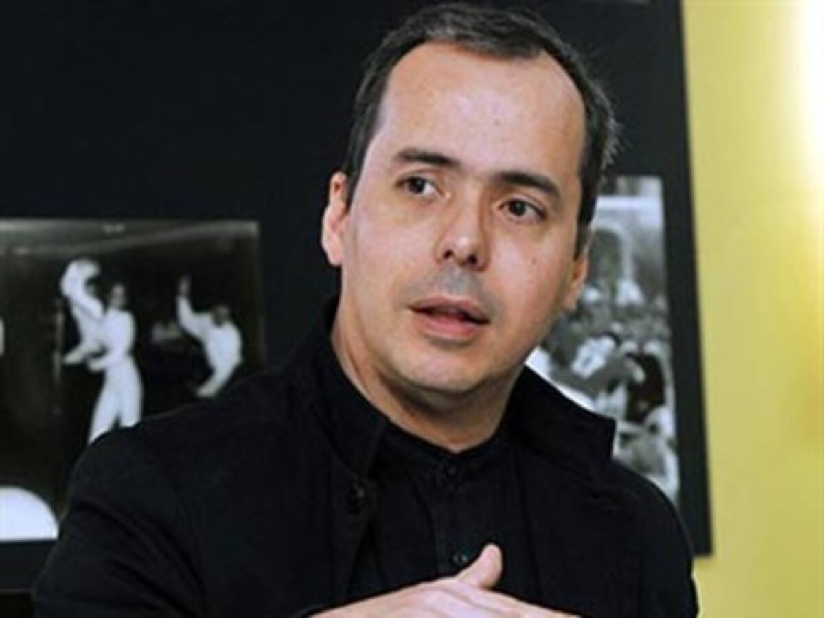 Petro no es necesariamente Chávez pero huele a Chávez: J.J. Rendón