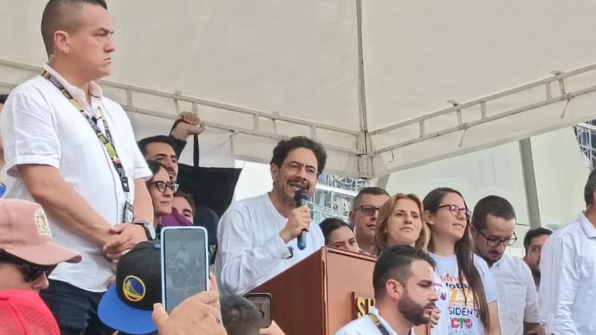 Es indignante la deliberación del CNE sobre mi participación en la consulta de marzo: Iván Cepeda