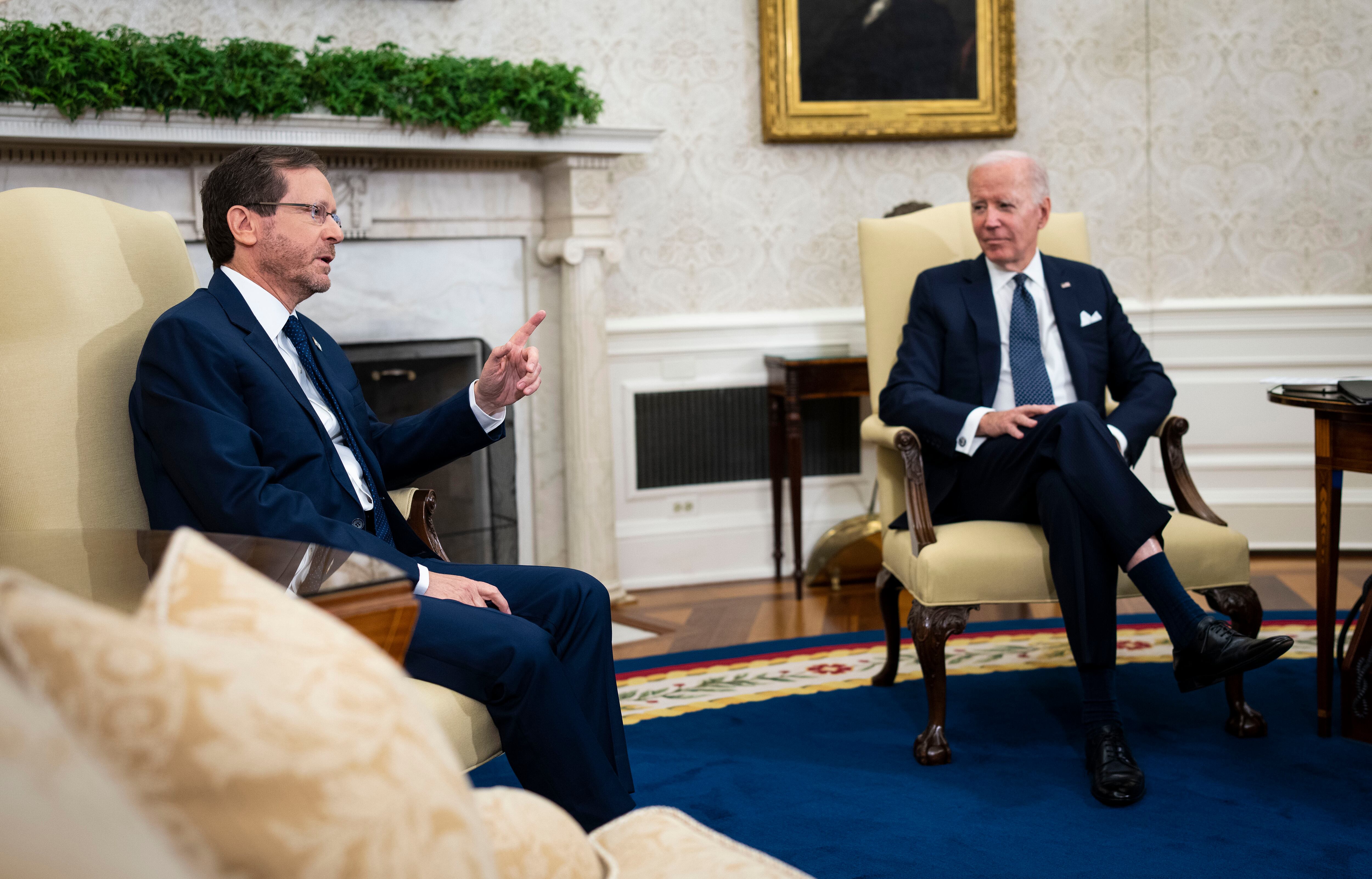 Presidente Israelí aseguró a Biden que Irán proporcionó armas a Rusia en guerra ucraniana