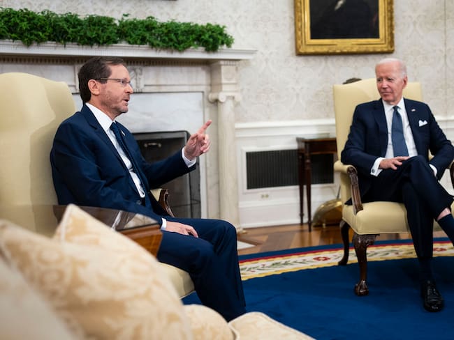 Presidente Israelí aseguró a Biden que Irán proporcionó armas a Rusia en guerra ucraniana