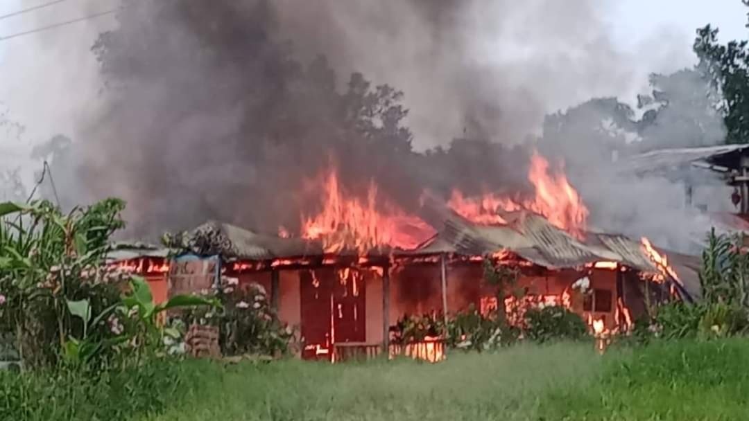 Incendio estructural dejo perdidas cuantiosas.