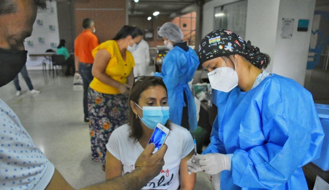 Puntos de vacunación Tolima este martes en Ibagué