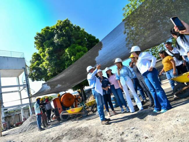 La gobernadora del Tolima Adriana Matiz visitando obras en la población de Mariquita