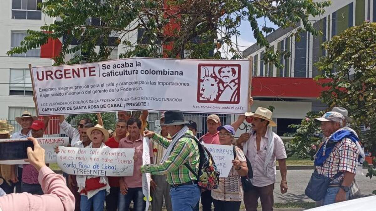Carlos Arturo López, Unión Cafeteros de Colombia