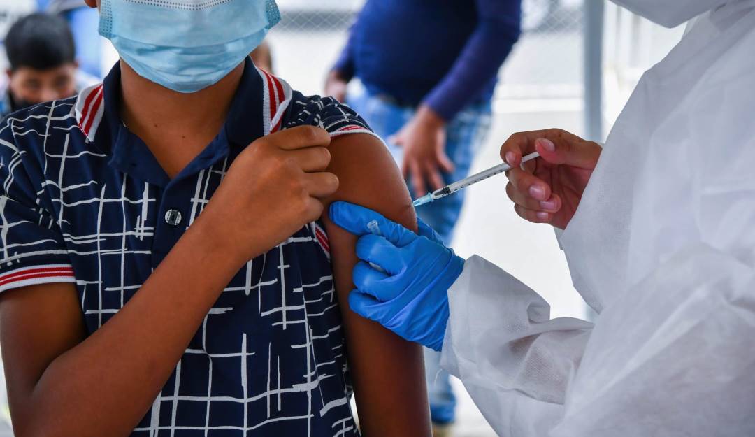 Vacuna a niños en Colombia.                      Foto: Getty 