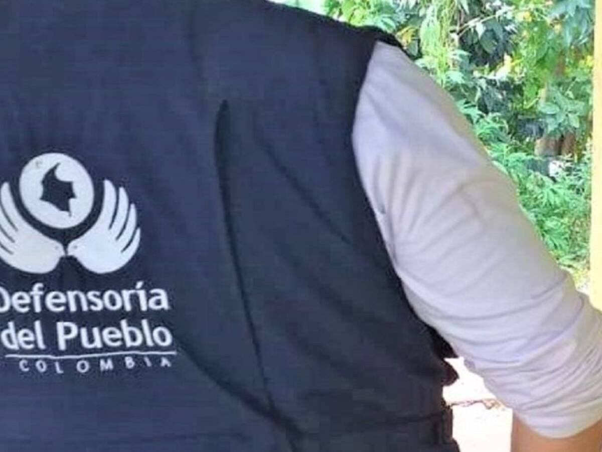 Un civil muerto y más de 40 familias desplazadas por combates en Cauca
