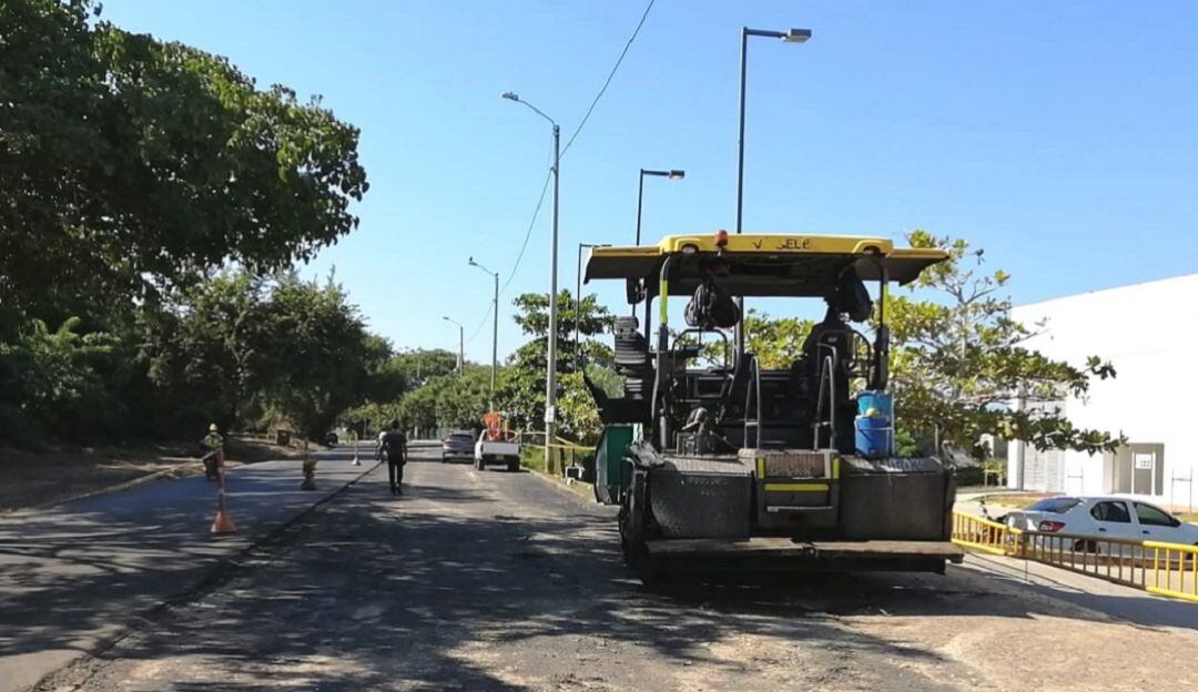 Rehabilitación vía a Manzanillo del Mar