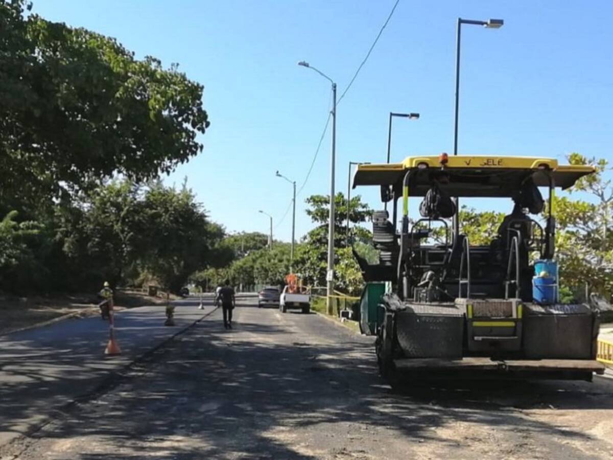 Gobernación de Bolívar adelanta rehabilitación de vía a Manzanillo del Mar