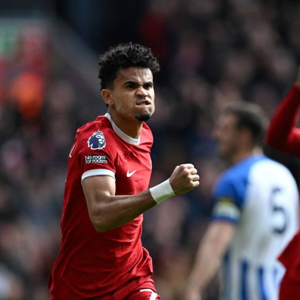 Video: Golazo de Luis Díaz para poner el empate parcial de Liverpool con Brighton