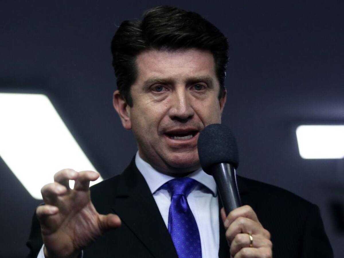 Se van a tomar medidas adicionales para los mayores de 70 años: Molano