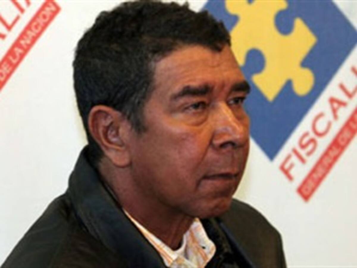 Imputan cargos a Ramón Isaza por crímenes de lesa humanidad