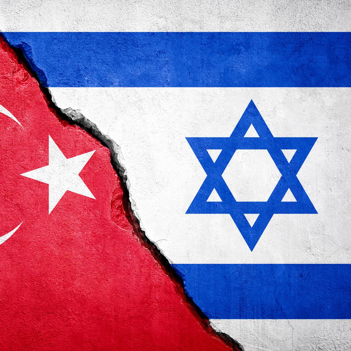 Turquía cierra puertos y espacio aéreo para barcos y aviones de Israel