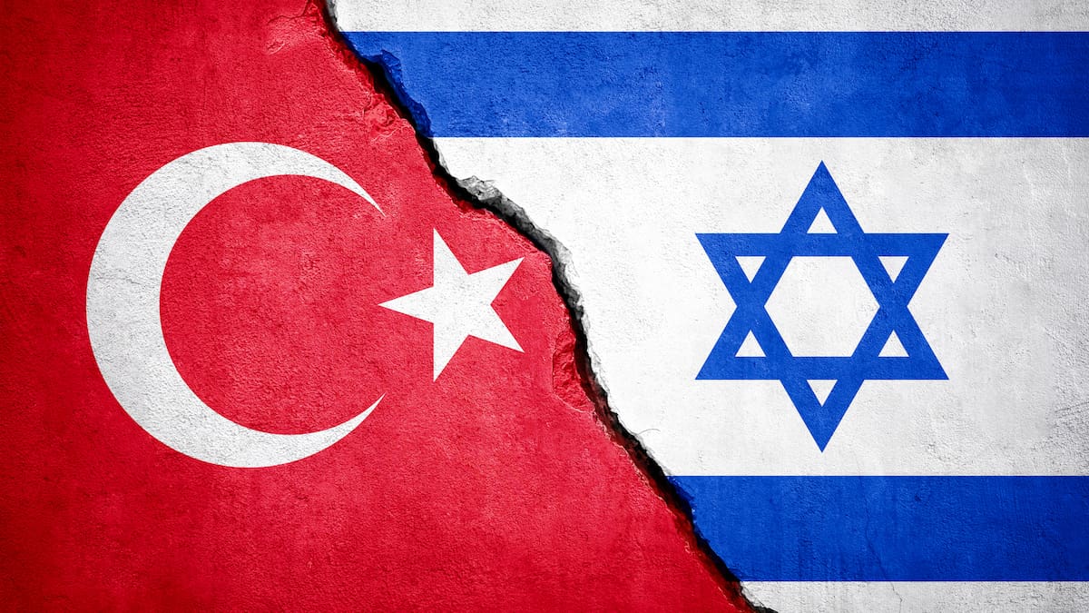 Turquía cierra puertos y espacio aéreo para barcos y aviones de Israel