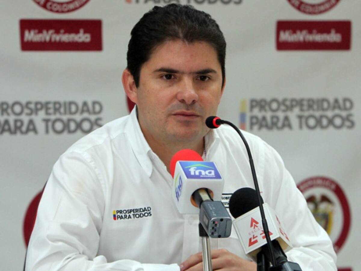 Petro pone en riesgo las finanzas de Bogotá y la nación: Minvivienda
