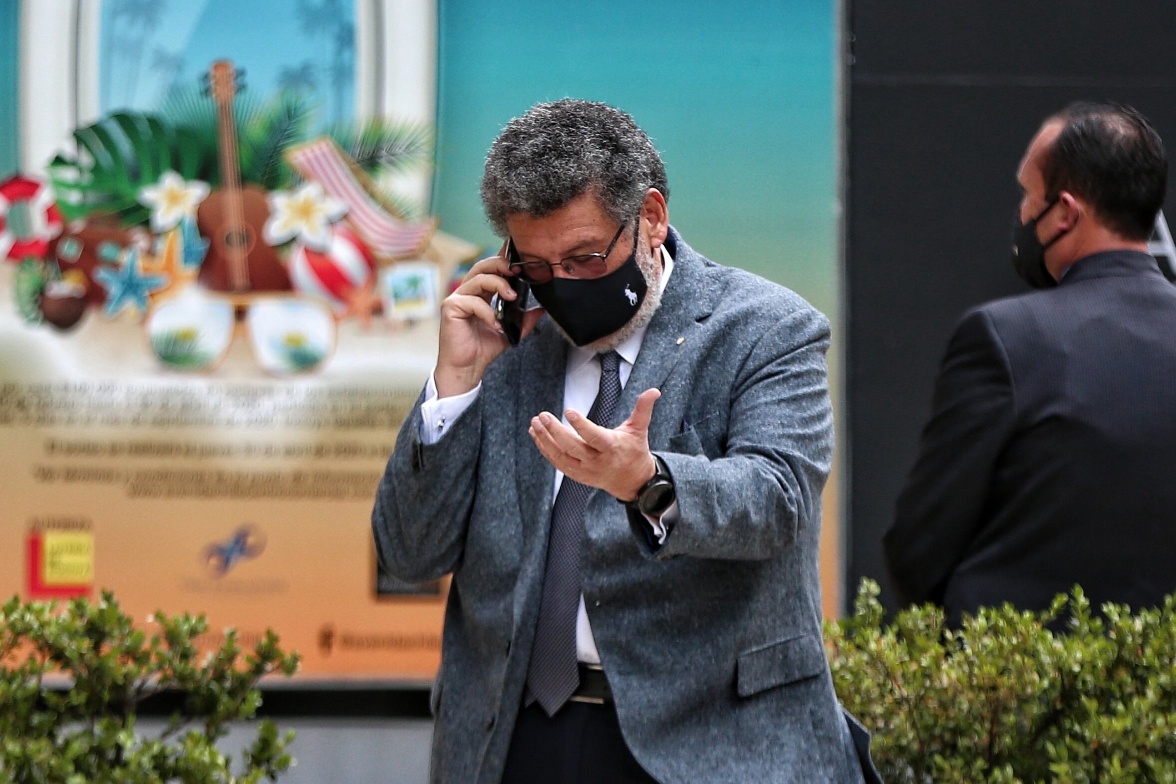 Bogotá, 04 de Agosto de 2020. Jaime Granados se acercó a la Sala de Instrucción de la Corte Suprema de Justicia para ser notificado de la medida de aseguramiento anunciada en la tarde de este martes por el senador Álvaro Uribe. (Colprensa - Álvaro Tavera)