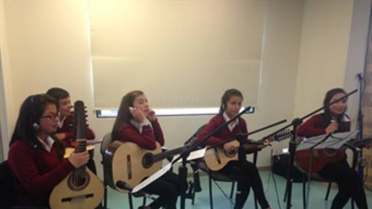 El grupo Suaty y el rito de correr de la tierra