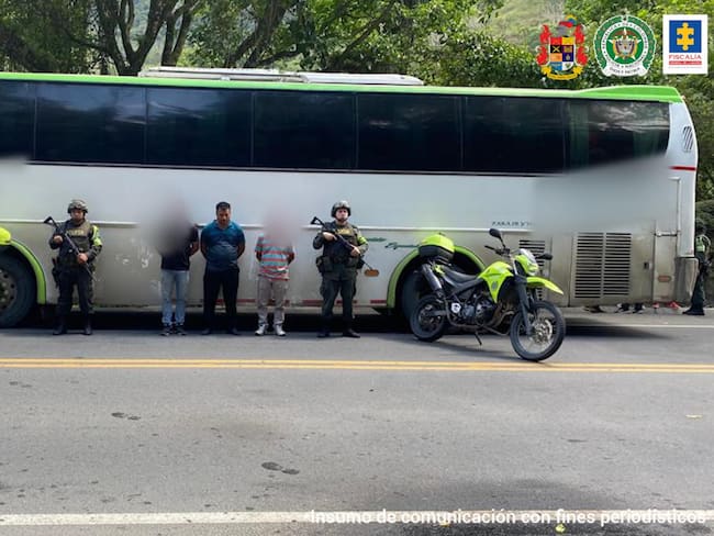 El conductor del bus fue capturado en carreteras del municipio de Dabeiba, Antioquia. Cortesía: Fiscalía.