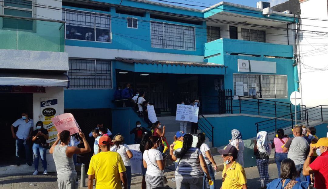 Con plantón ciudadanos rechazan revocatoria al alcalde de Sincelejo