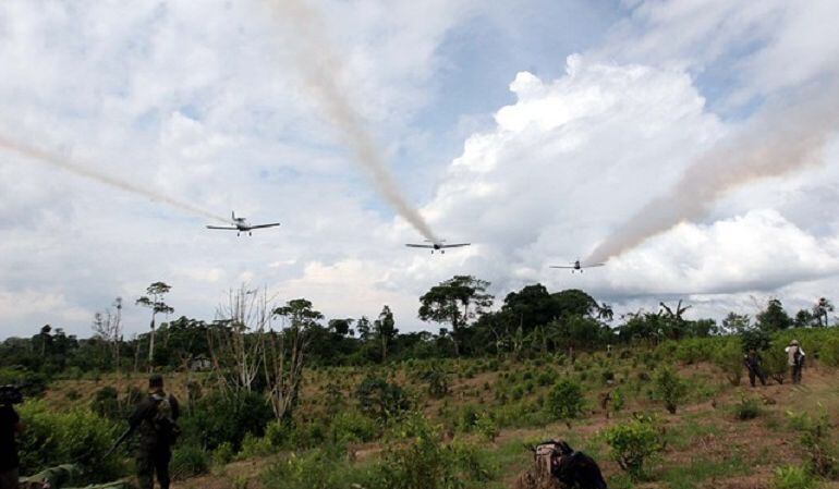 Imagen de archivo de una fumigación con glifosato.