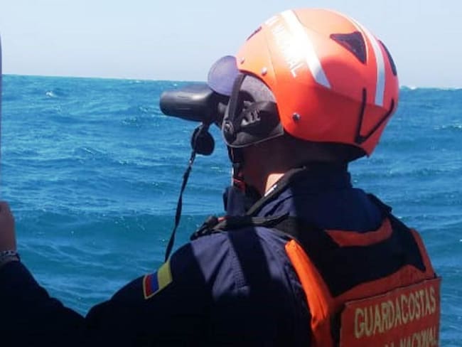 Armada realiza operación de búsqueda y rescate del extranjero desaparecido