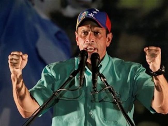 Capriles dice que fue atacado y hace responsable a Maduro por lo que le pase