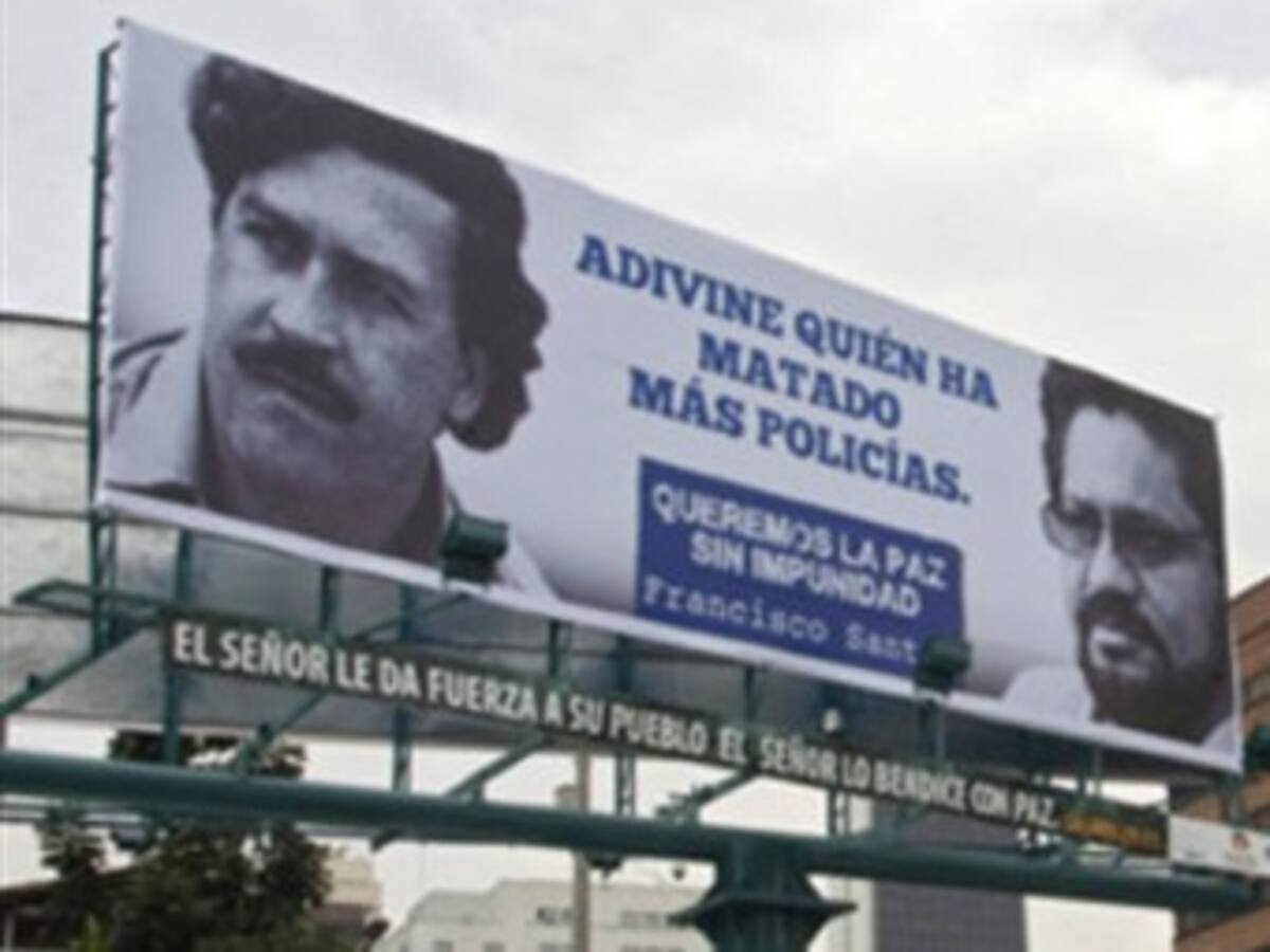 Vallas de Francisco Santos no serán desmontadas: CNE