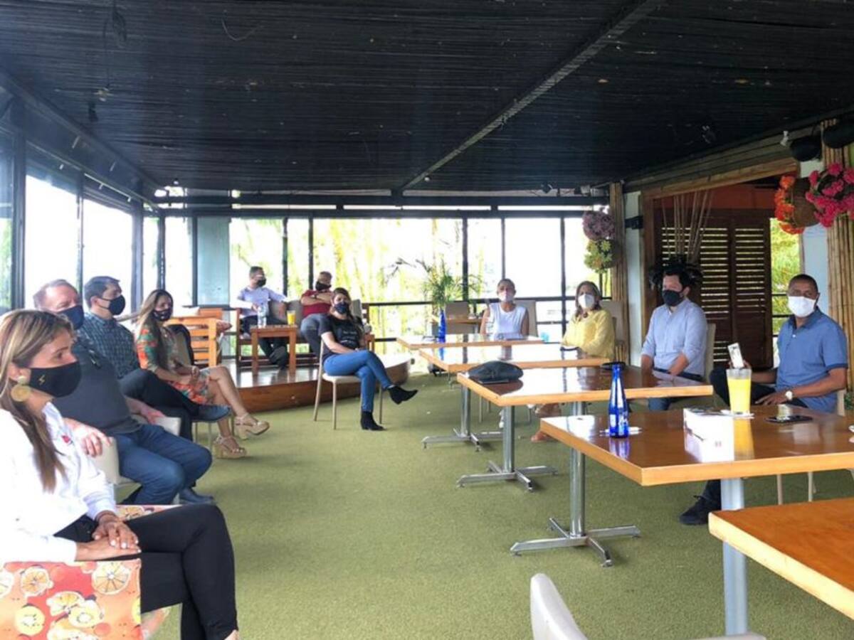 Más desempleo se generará con toque de queda permanente: Gremios