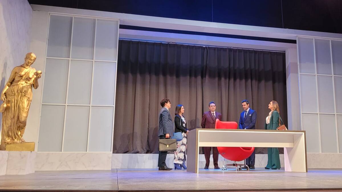 Fernando Arévalo dirige la obra de teatro "El método"