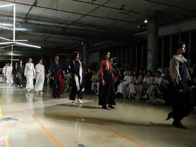 Colombiamoda 2024, desfile inaugural. Cortesía: INEXMODA