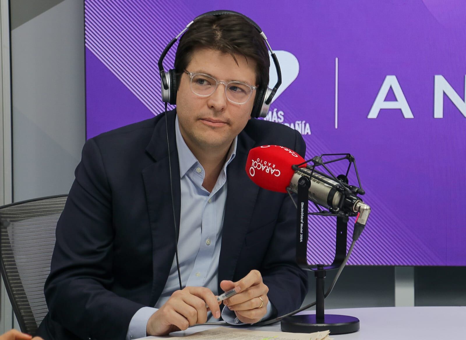 Miguel Uribe Turbay en 'Sin Anestesia' de Caracol Radio, Red+ y Canal Uno