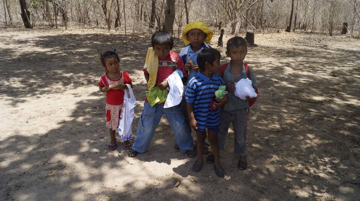 Recorrido de Caracol Radio por las zonas que aguantan sed. Fotos de Luis Enrique Rodríguez