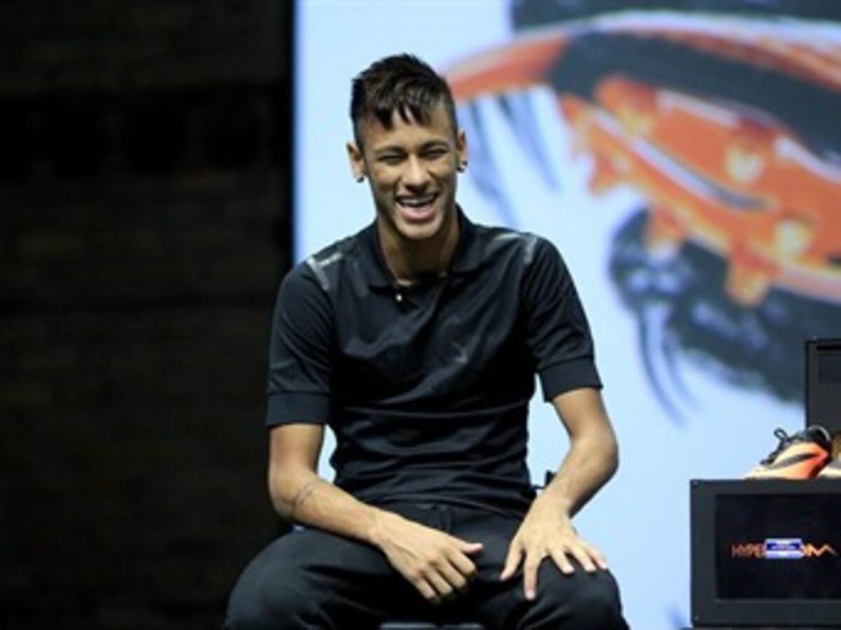 Neymar: 'Siento mariposas en el estómago desde que firmé con Barcelona'