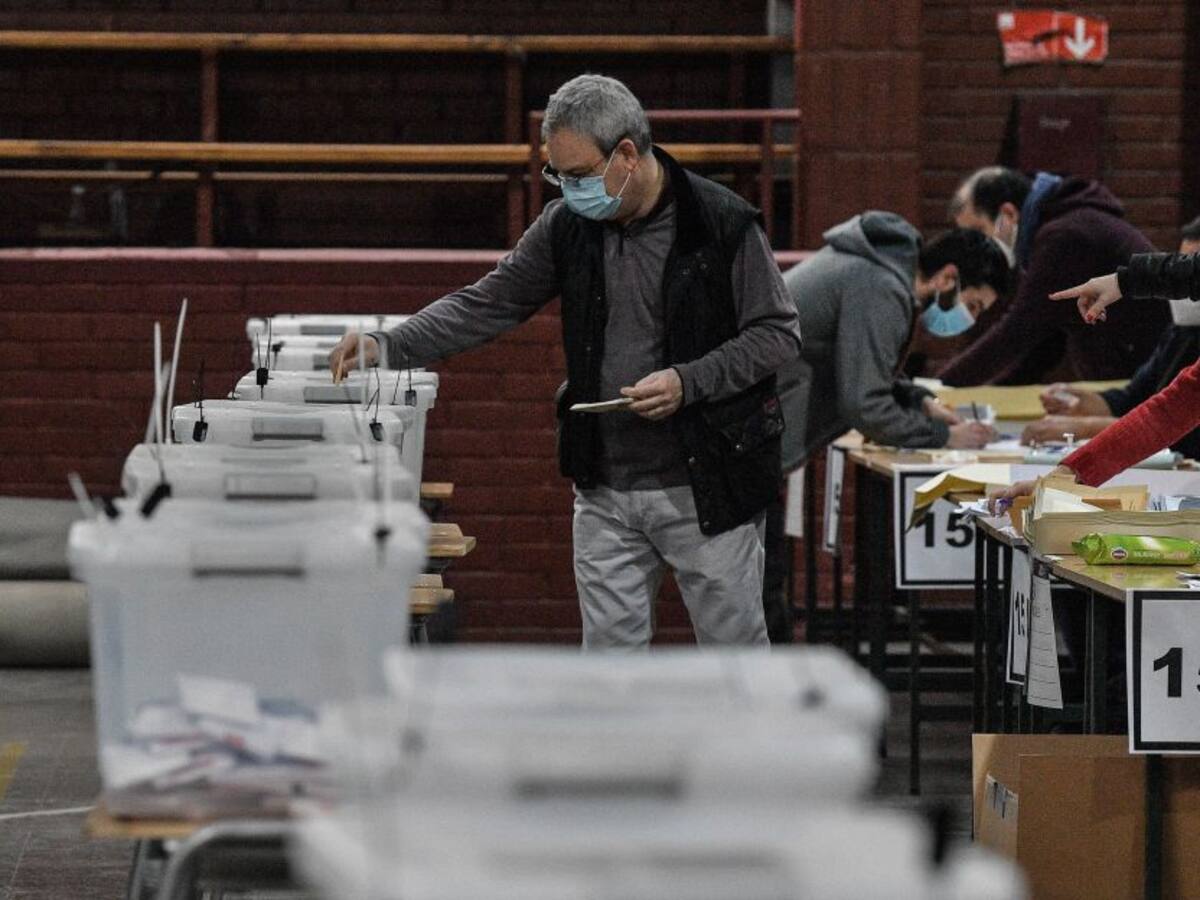 Sube la intención de los colombianos a vacunarse contra el COVID-19