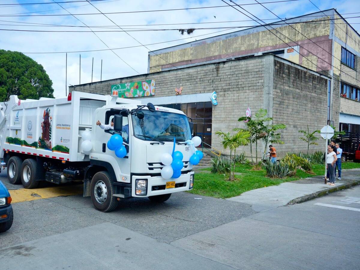 Nuevo carro compactador de basuras para Quimbaya en el Quindío presentó fallas