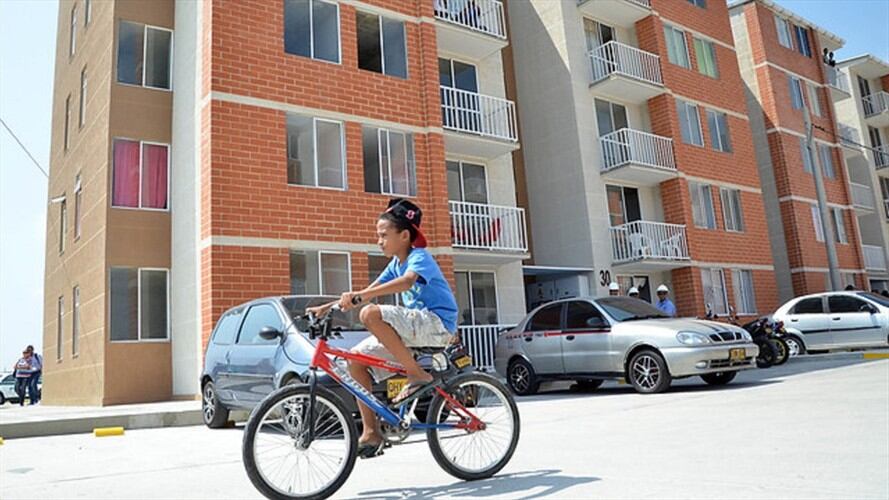 Minvivienda reglamenta decreto para subsidiar viviendas a clase media. Foto: Colprensa