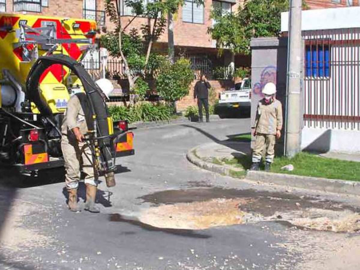 Estas son las ocho vías de Bogotá en las que se han tapado más huecos según el Distrito