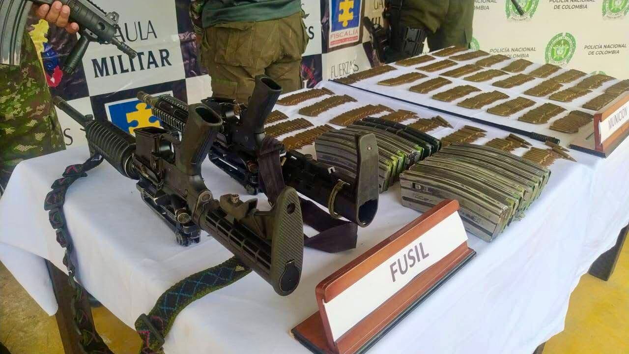 Se incautaron 2 fusiles, 15 proveedores, abundante munición. Foto Ejercito Caquetá.