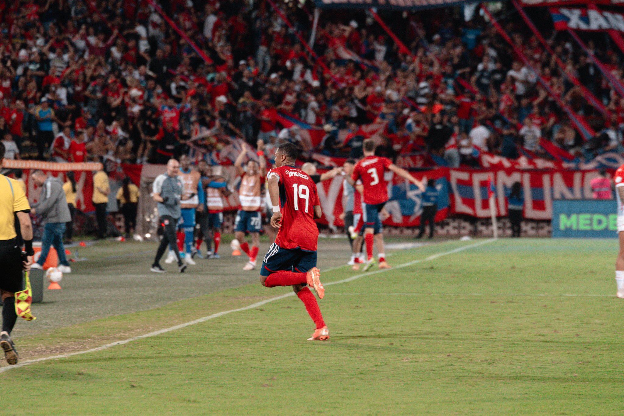 Medellín recibe a Fortaleza con la necesidad de sumar / @DIM_Oficial