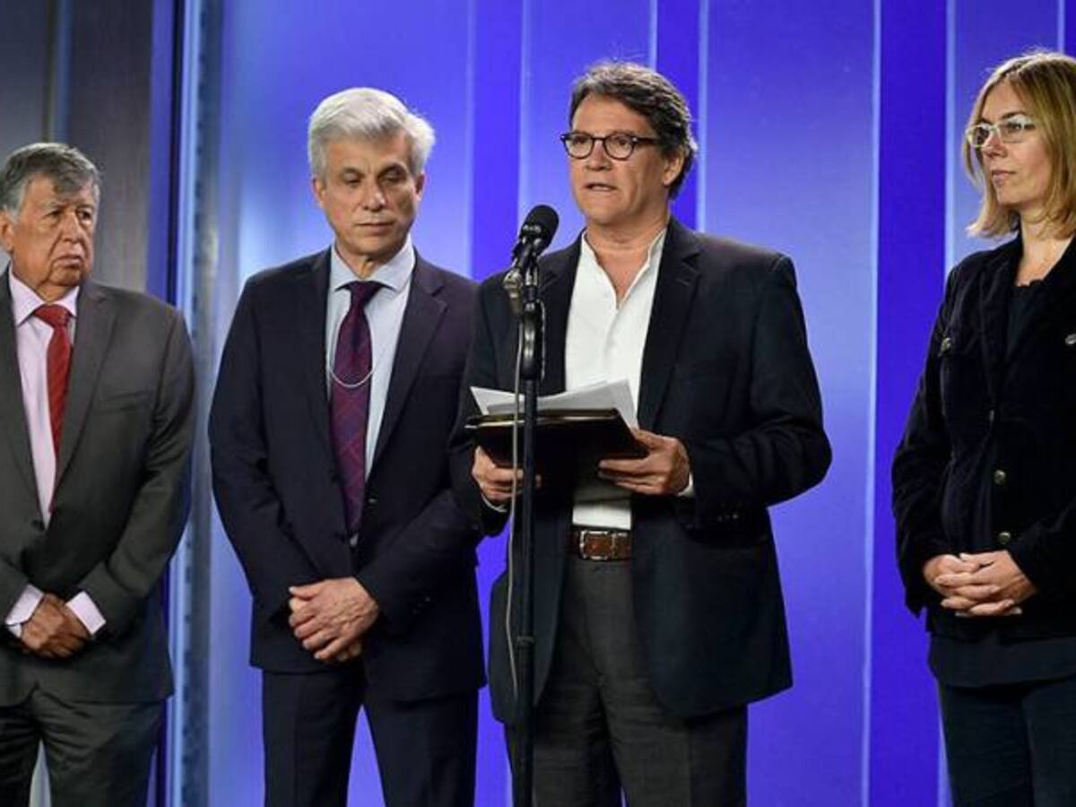 Gobierno realizará diálogos exploratorios paralelos con el ELN