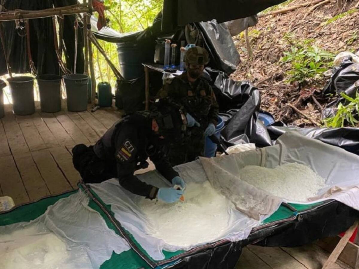400 kilos de explosivos y más de 14 mil kilos de coca decomisados en Tumaco