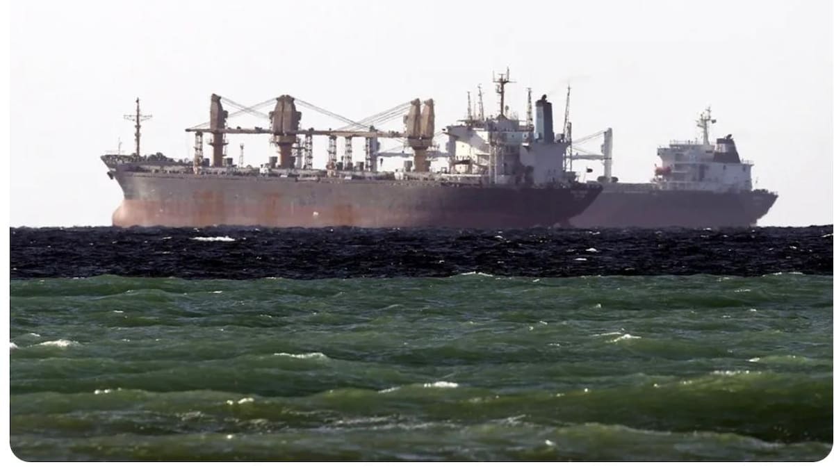 Estados Unidos creó un corredor secreto para facilitar la salida de petróleo de Ormuz