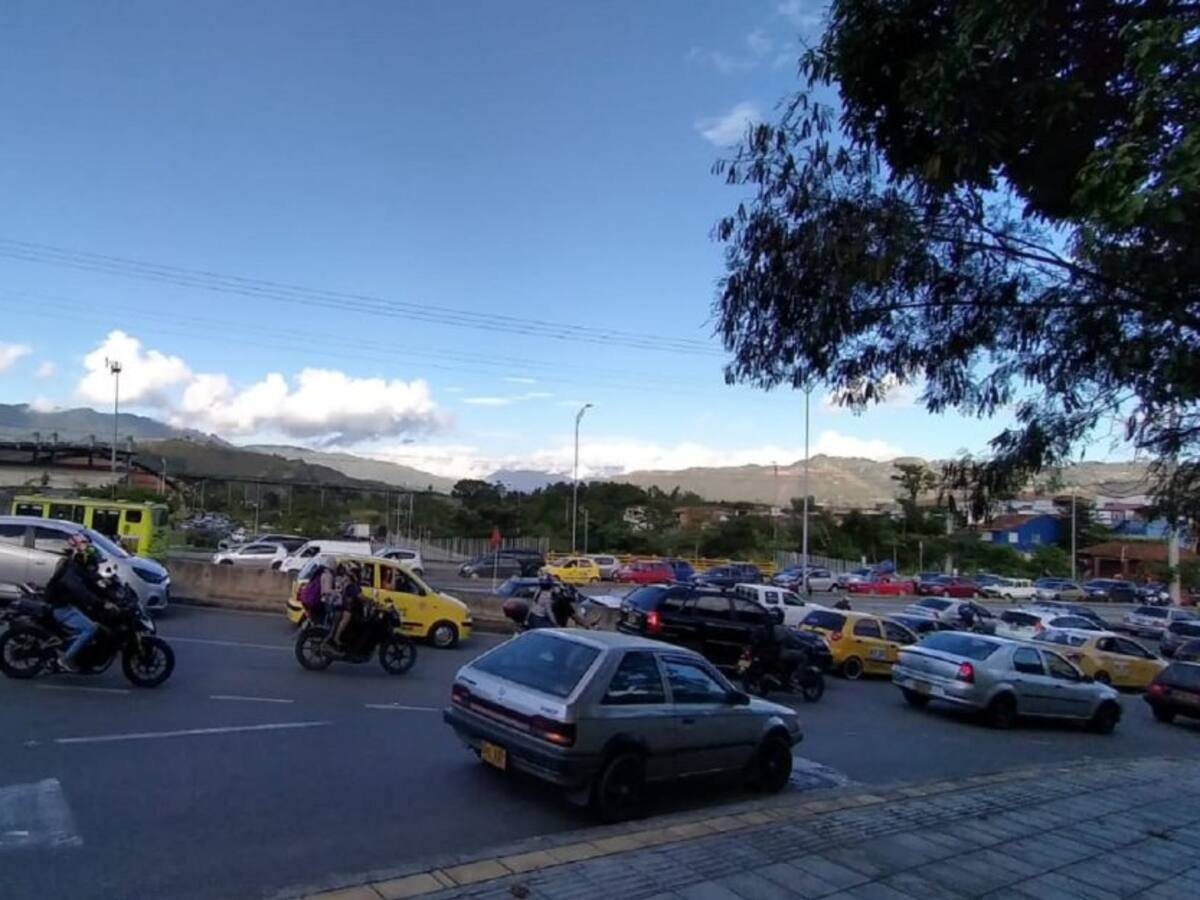 VIDEO: Congestión para salir de Piedecuesta