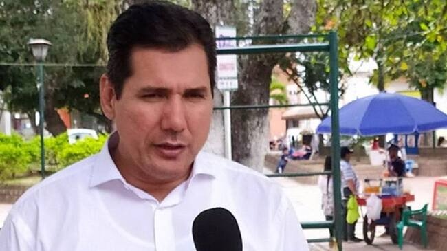 El ex acalde del municipio de Palermo y actual diputado en esta región fue procesado por los delitos de celebración indebida de contratos.