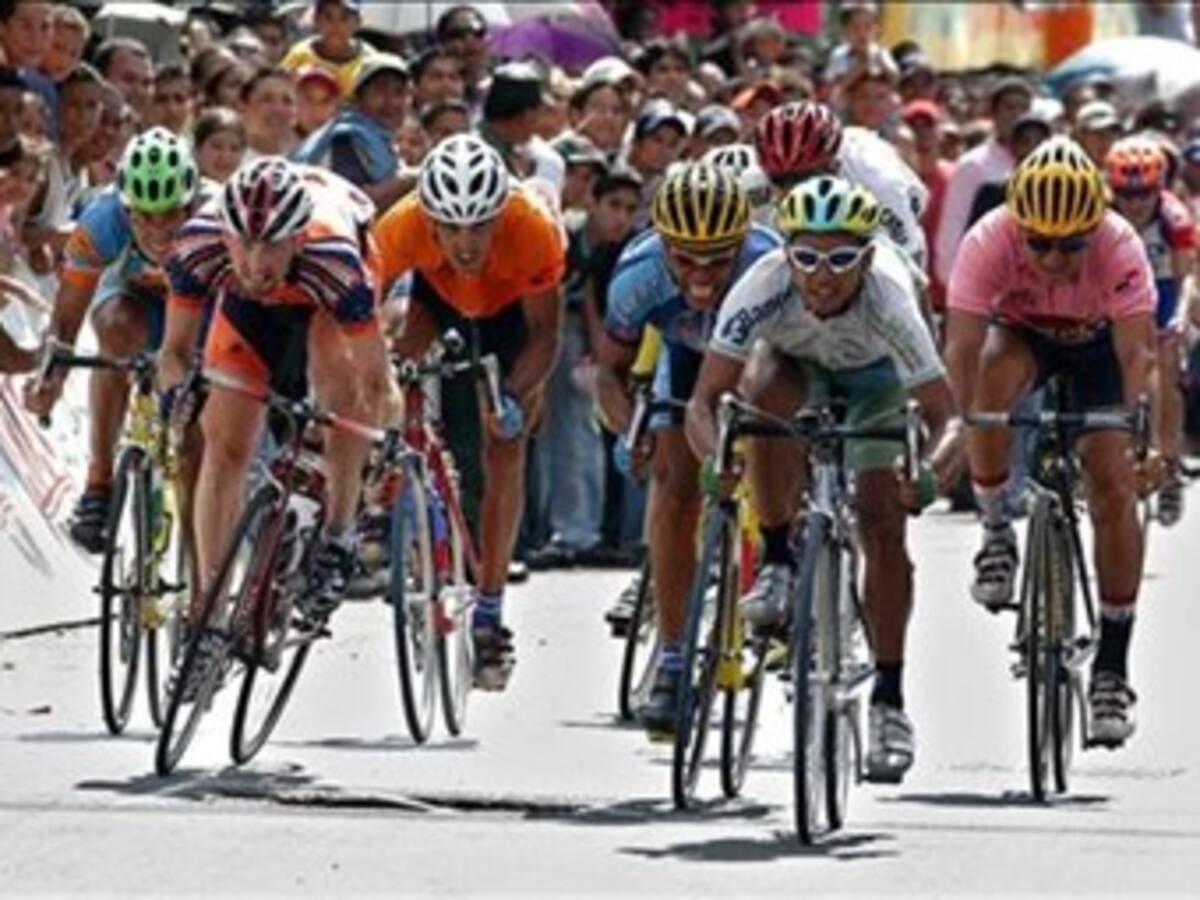 Colombia domina tabla americana de la UCI