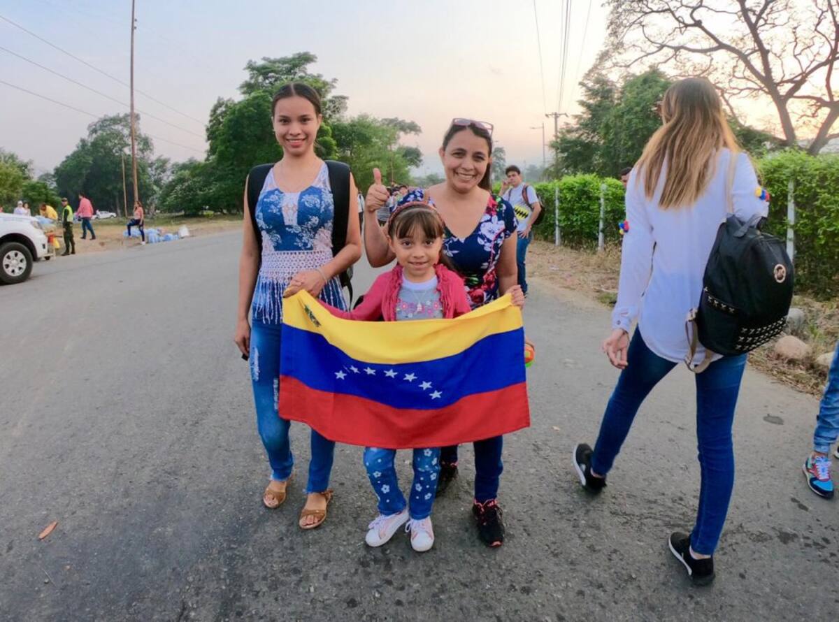 Los venezolanos llegan a  disfrutar del evento 